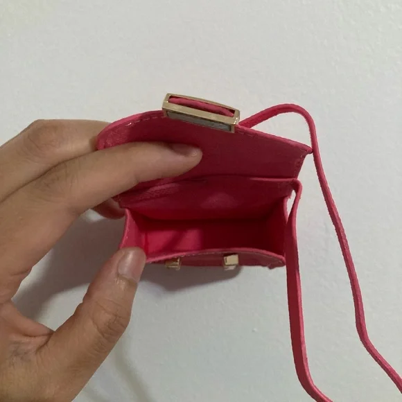 Mini Pink and Gold H Con Stance Magnetic Closure Keychain Bag with Strap - Picture 3 of 6